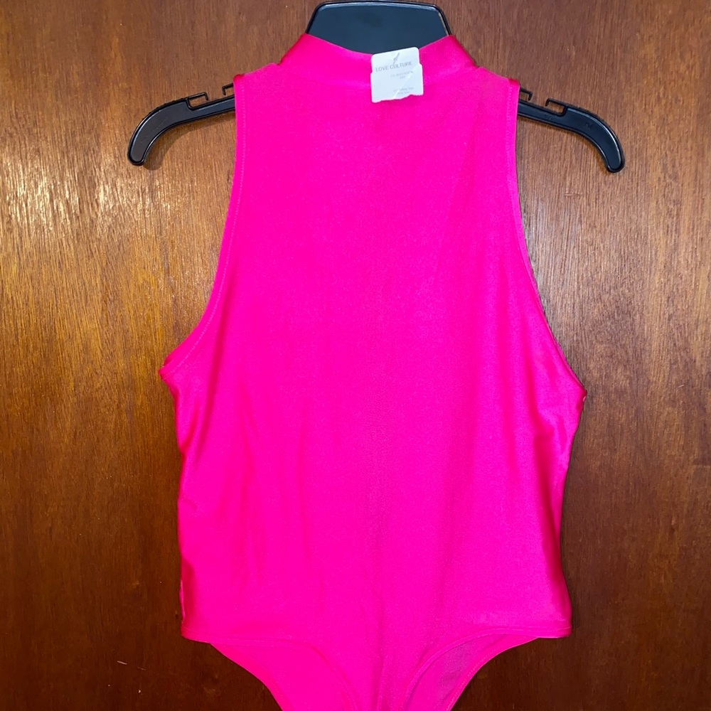 Hot Pink Bodysuit 🥵 🔥
